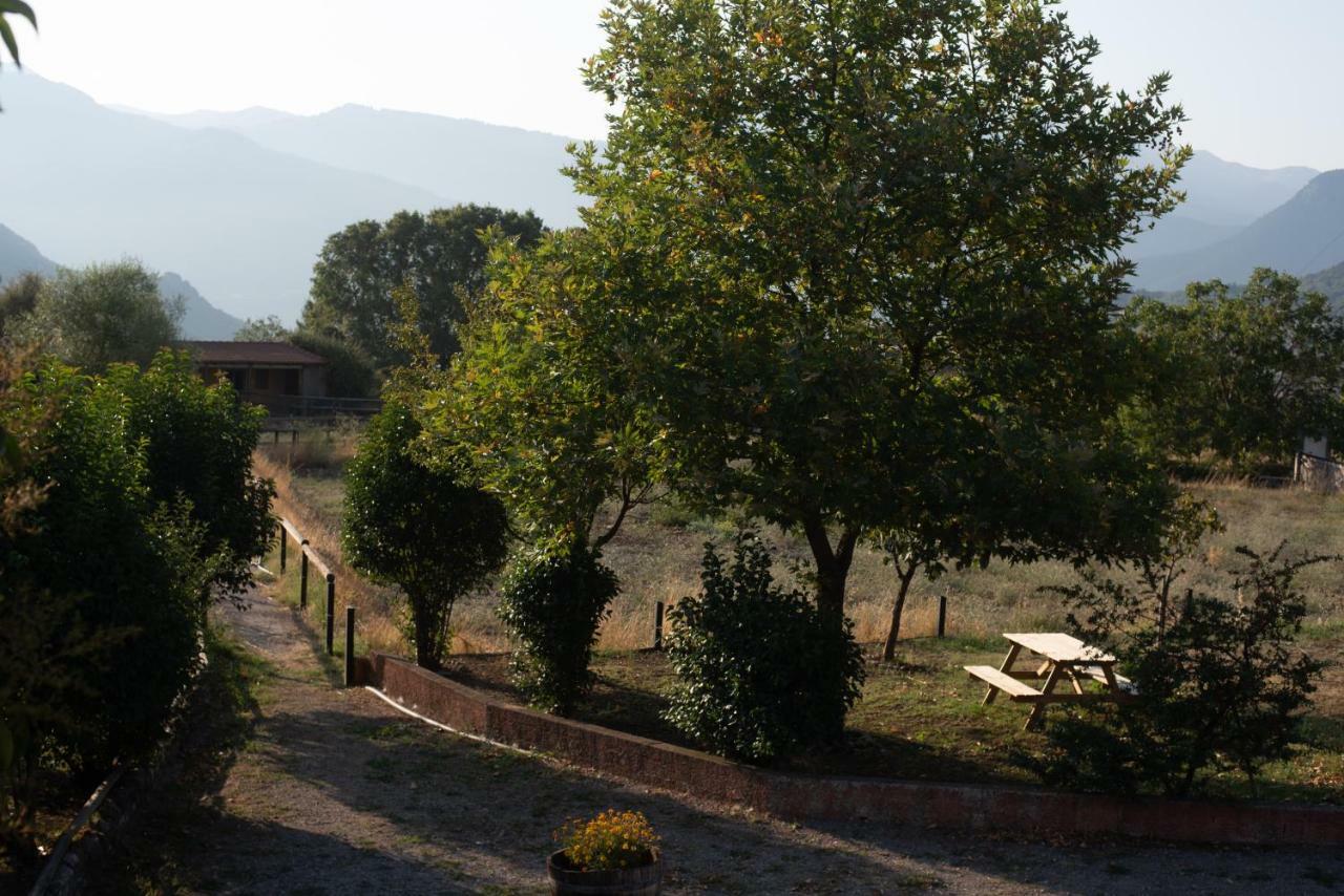 Orias Guesthouse & Farm Kalavryta Luaran gambar