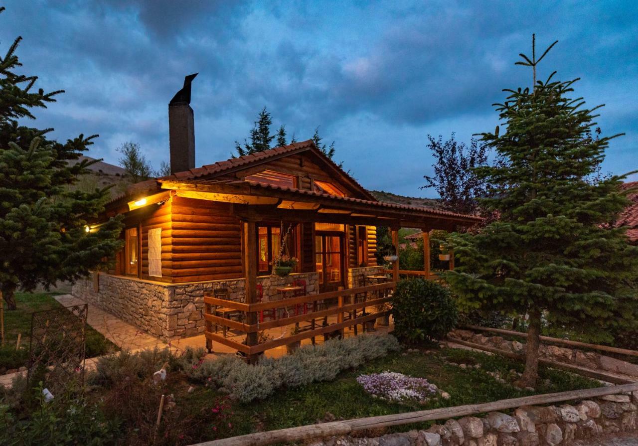 Orias Guesthouse & Farm Kalavryta Luaran gambar